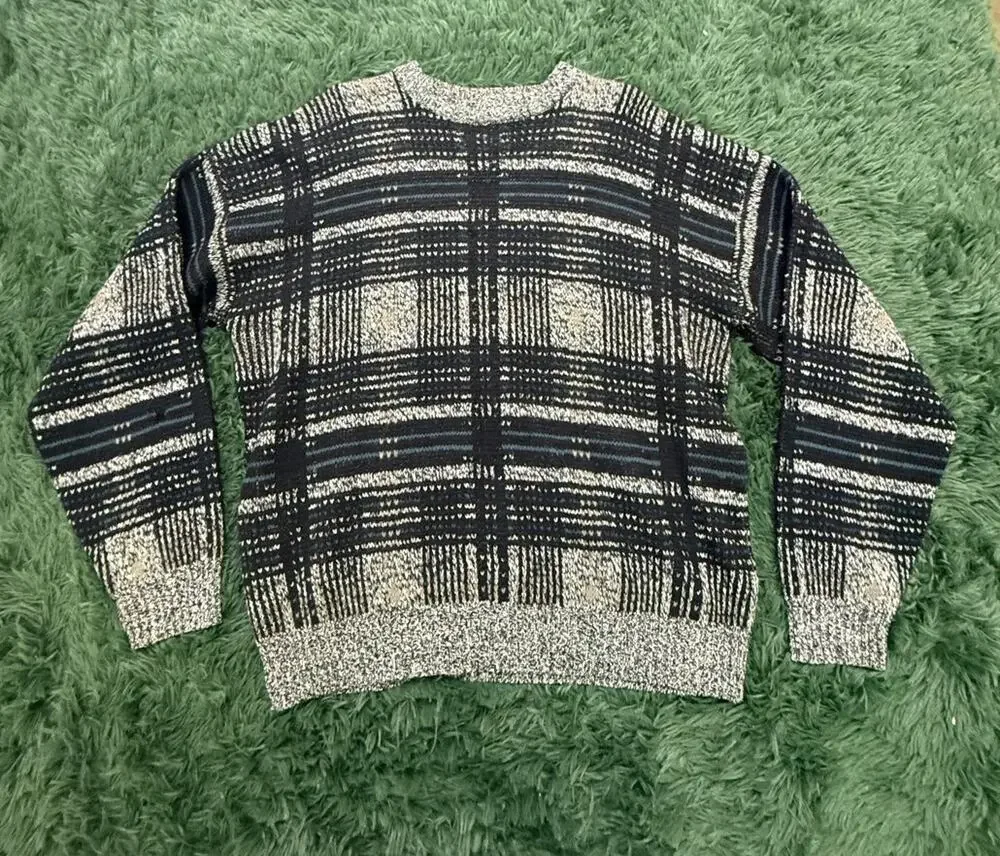 David Taylor VTG Men's Large Plaid Acrylic Knit Sweater Black White Blue Crew